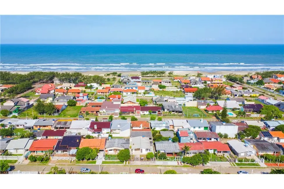 Casa com 3 quartos à venda, 105m2 em Tramandai - RS - imagem 6 Foto 6 de Casa com 3 quartos à venda, 105m2 em Tramandai - RS