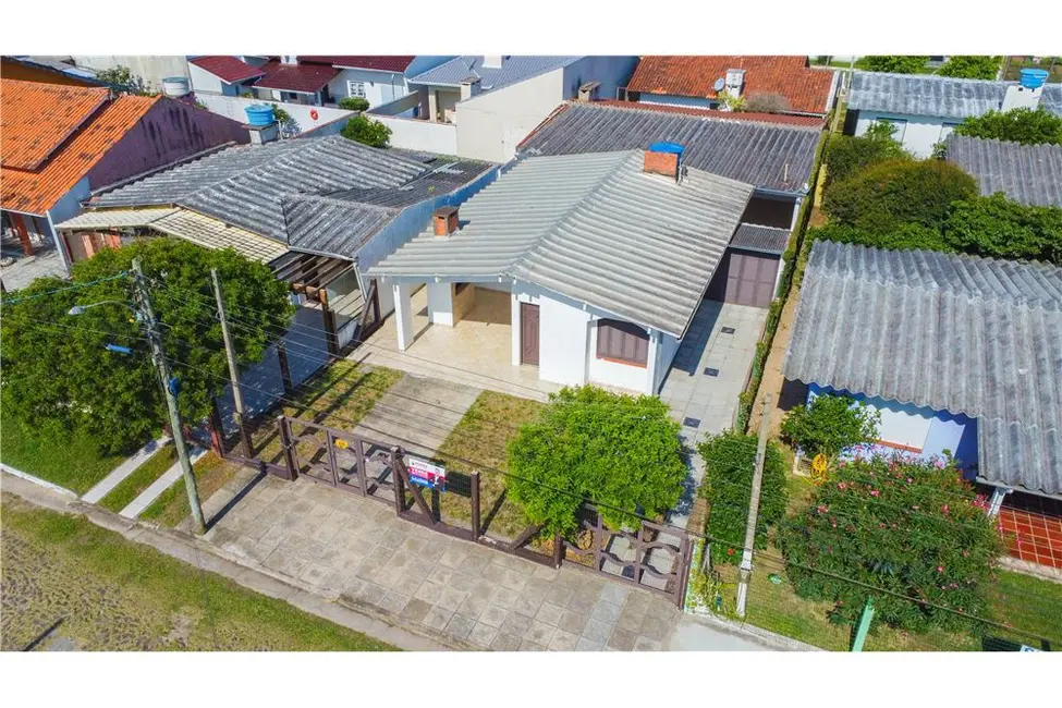 Casa com 3 quartos à venda, 105m2 em Tramandai - RS - imagem 7 Foto 7 de Casa com 3 quartos à venda, 105m2 em Tramandai - RS