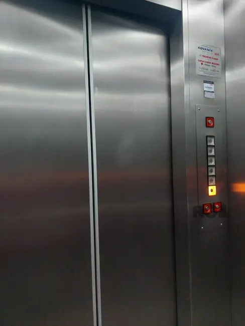 Foto 5 de Sala Comercial à venda, 38m2 em Auxiliadora, Porto Alegre - RS