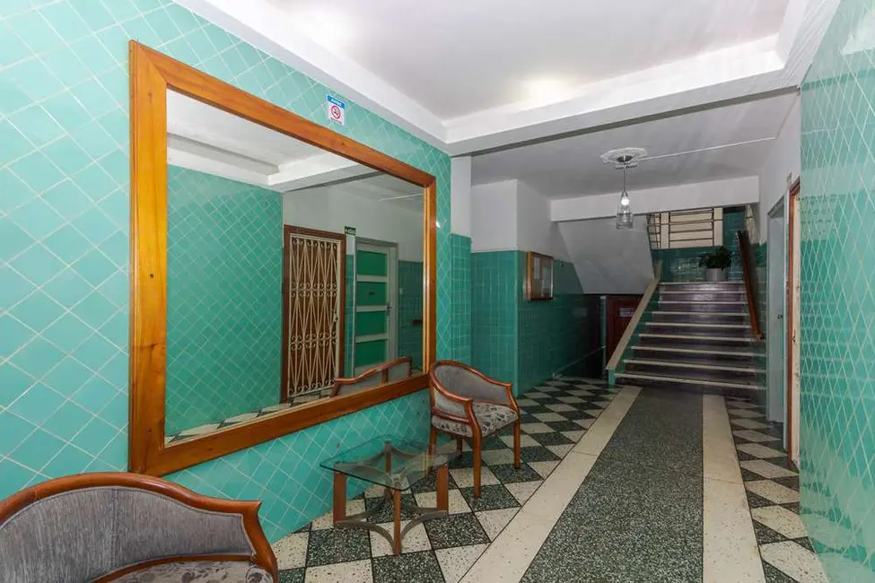 Apartamento com 3 quartos à venda, 99m2 em Menino Deus, Porto Alegre - RS - imagem 2 Foto 2 de Apartamento com 3 quartos à venda, 99m2 em Menino Deus, Porto Alegre - RS