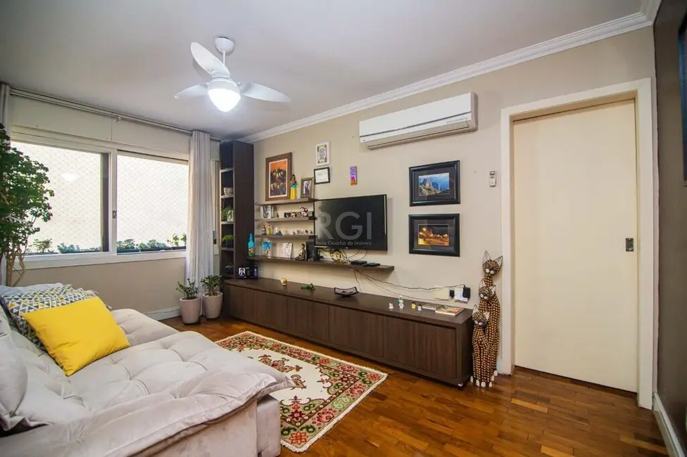 Foto 3 de Apartamento com 2 quartos à venda, 73m2 em Auxiliadora, Porto Alegre - RS