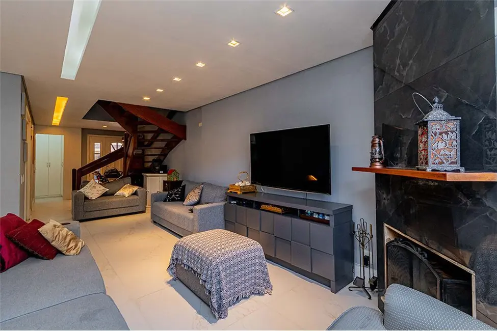 Foto 8 de Casa com 3 quartos à venda, 252m2 em Jardim Carvalho, Porto Alegre - RS