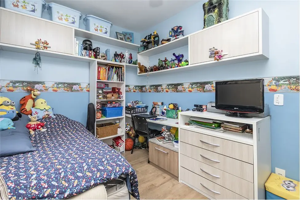 Apartamento com 3 quartos à venda, 66m2 em Santo Antônio, Porto Alegre - RS - imagem 5 Foto 5 de Apartamento com 3 quartos à venda, 66m2 em Santo Antônio, Porto Alegre - RS