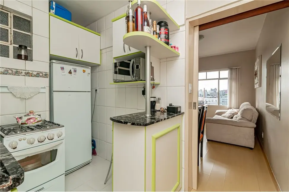 Apartamento com 1 quarto à venda, 40m2 em Centro Histórico, Porto Alegre - RS - imagem 6 Foto 6 de Apartamento com 1 quarto à venda, 40m2 em Centro Histórico, Porto Alegre - RS