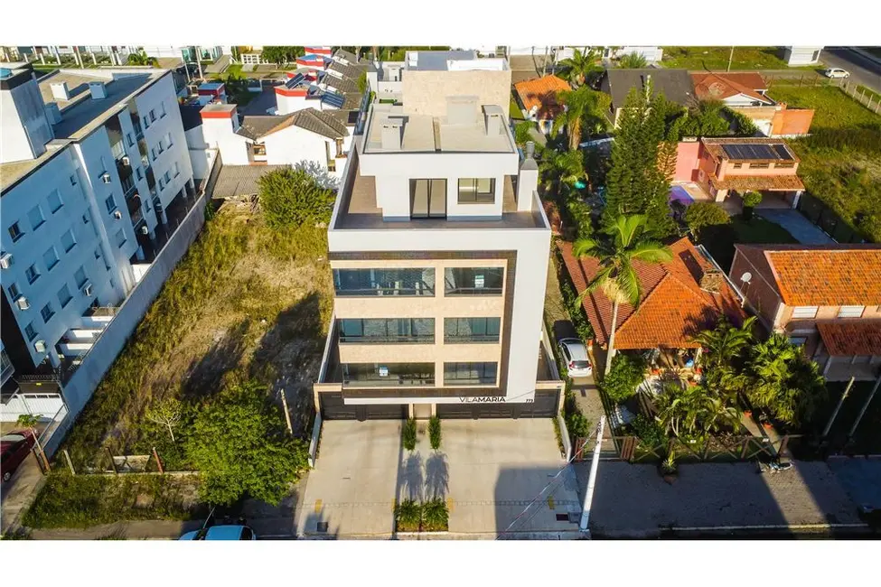 Foto 2 de Apartamento com 1 quarto à venda, 67m2 em Centro, Tramandai - RS