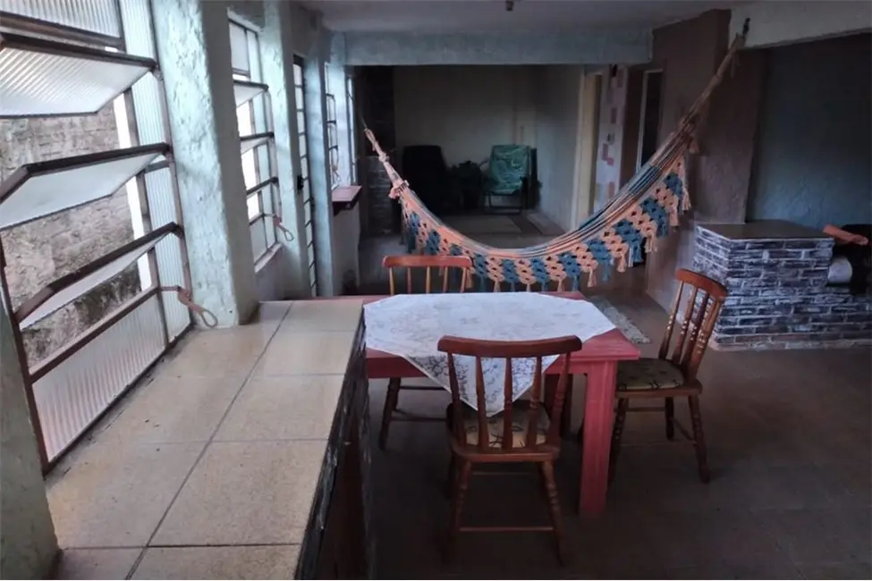 Foto 4 de Casa com 5 quartos à venda, 200m2 em Santa Tereza, Porto Alegre - RS