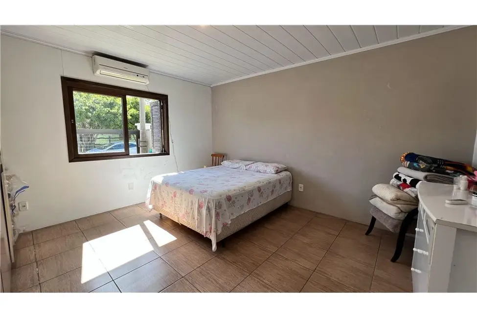 Casa com 2 quartos à venda, 150m2 em Tramandai - RS - imagem 8 Foto 8 de Casa com 2 quartos à venda, 150m2 em Tramandai - RS