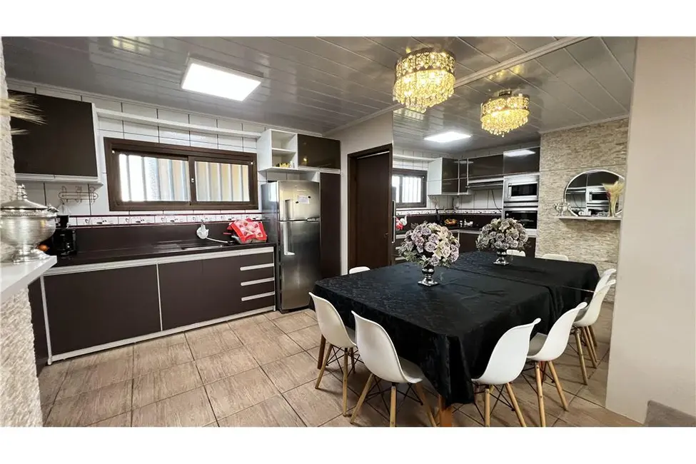 Casa com 2 quartos à venda, 150m2 em Tramandai - RS - imagem 4 Foto 4 de Casa com 2 quartos à venda, 150m2 em Tramandai - RS