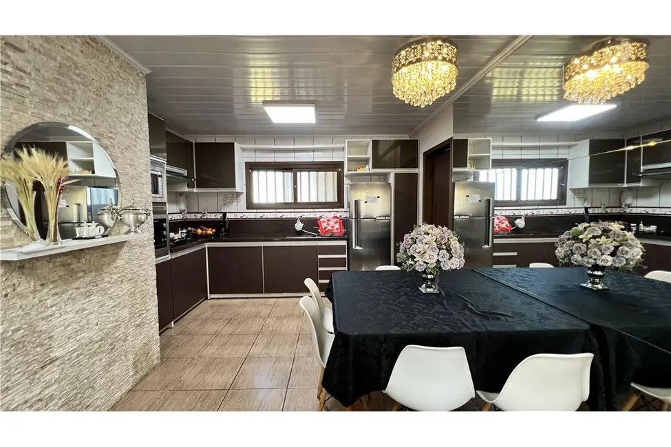 Casa com 2 quartos à venda, 150m2 em Tramandai - RS - imagem 5 Foto 5 de Casa com 2 quartos à venda, 150m2 em Tramandai - RS