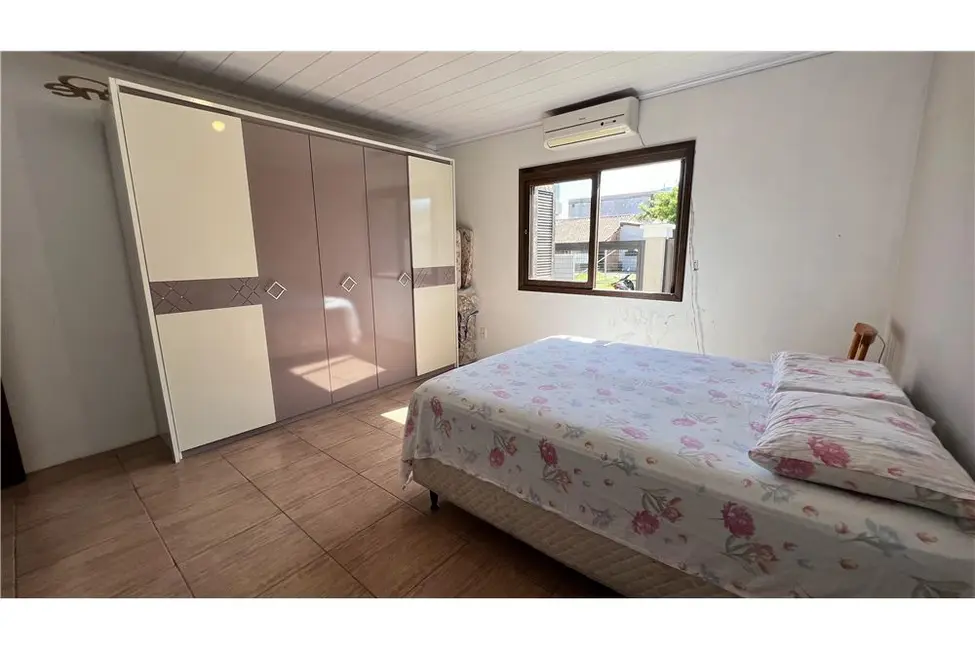 Casa com 2 quartos à venda, 150m2 em Tramandai - RS - imagem 9 Foto 9 de Casa com 2 quartos à venda, 150m2 em Tramandai - RS