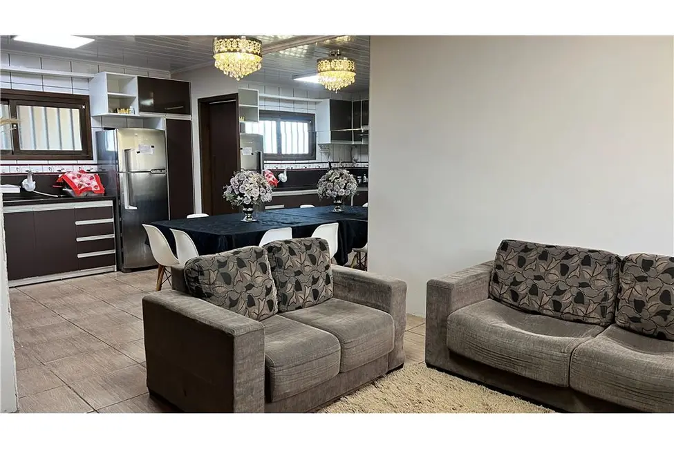 Casa com 2 quartos à venda, 150m2 em Tramandai - RS - imagem 3 Foto 3 de Casa com 2 quartos à venda, 150m2 em Tramandai - RS