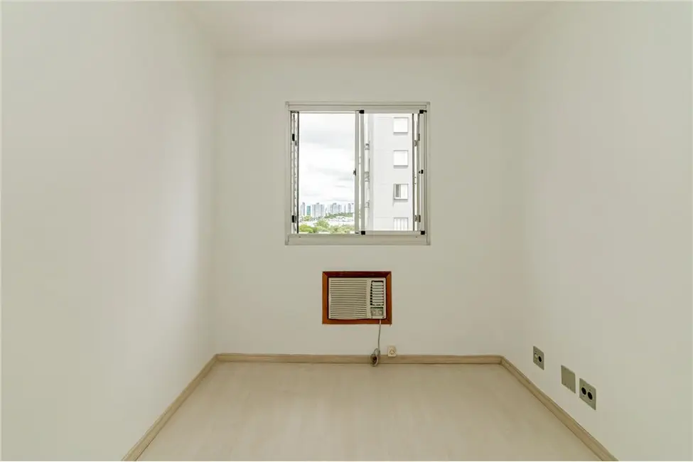 Foto 7 de Apartamento com 2 quartos à venda, 56m2 em Porto Alegre - RS