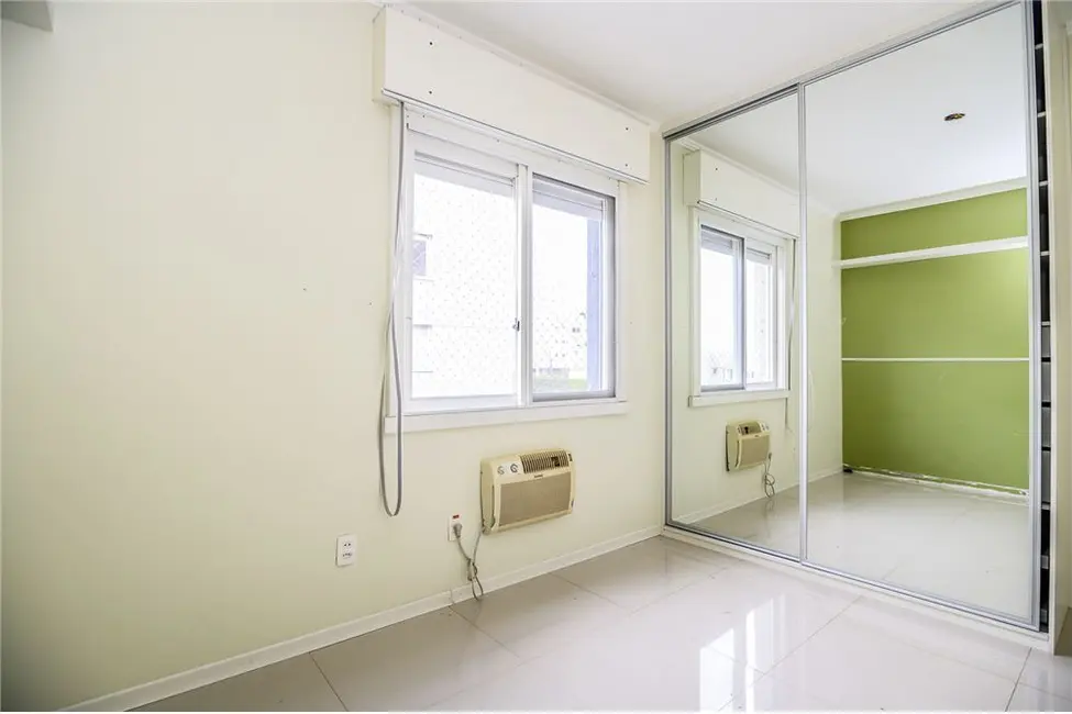 Apartamento com 3 quartos à venda, 72m2 em Jardim Europa, Porto Alegre - RS - imagem 7 Foto 7 de Apartamento com 3 quartos à venda, 72m2 em Jardim Europa, Porto Alegre - RS