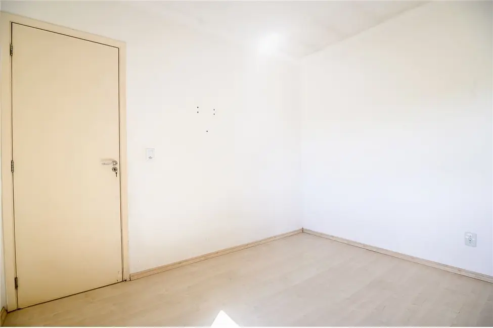 Foto 5 de Apartamento com 3 quartos à venda, 61m2 em Nonoai, Porto Alegre - RS