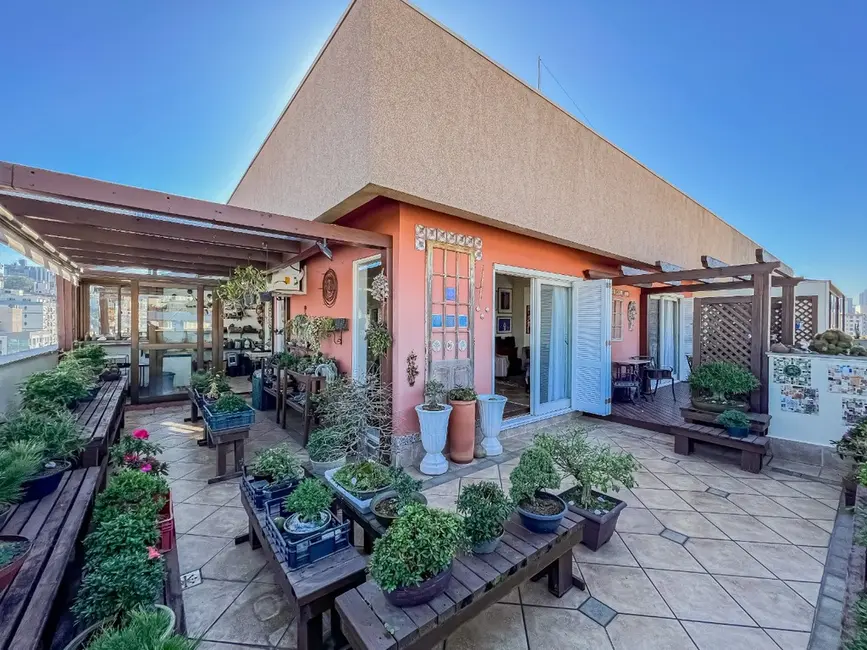 Apartamento com 2 quartos à venda, 207m2 em Petrópolis, Porto Alegre - RS - imagem 4 Foto 4 de Apartamento com 2 quartos à venda, 207m2 em Petrópolis, Porto Alegre - RS