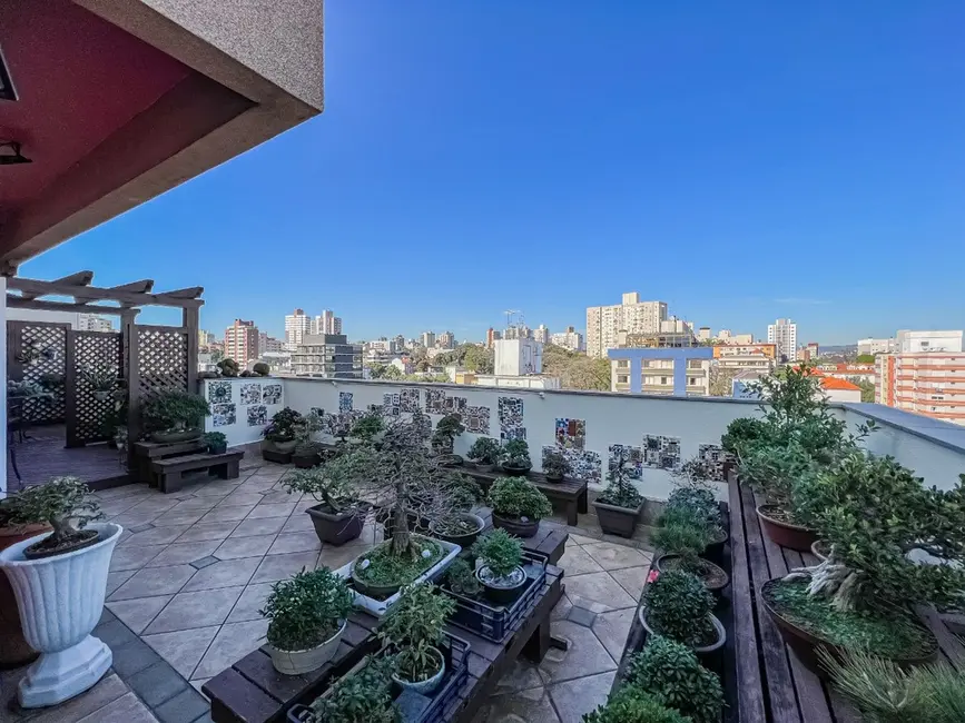 Apartamento com 2 quartos à venda, 207m2 em Petrópolis, Porto Alegre - RS - imagem 2 Foto 2 de Apartamento com 2 quartos à venda, 207m2 em Petrópolis, Porto Alegre - RS