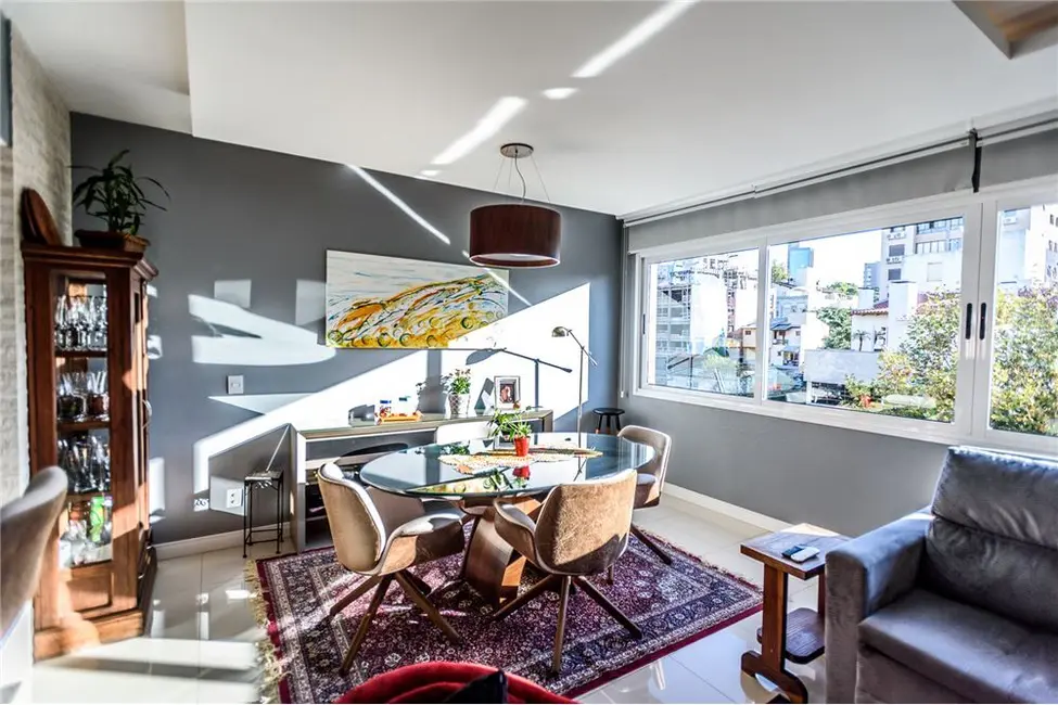 Apartamento com 3 quartos à venda, 110m2 em Higienópolis, Porto Alegre - RS - imagem 3 Foto 3 de Apartamento com 3 quartos à venda, 110m2 em Higienópolis, Porto Alegre - RS