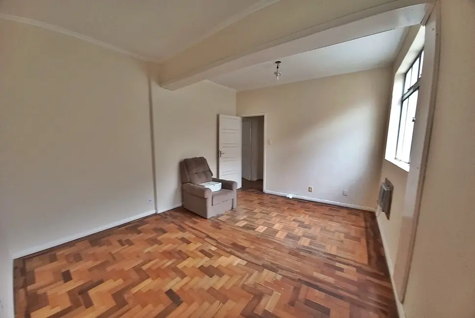 Apartamento com 3 quartos à venda, 53m2 em Passo da Areia, Porto Alegre - RS - imagem 5 Foto 5 de Apartamento com 3 quartos à venda, 53m2 em Passo da Areia, Porto Alegre - RS
