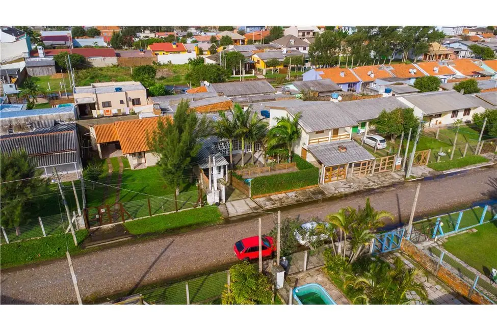 Casa à venda, 168m2 em Tramandai - RS - imagem 5 Foto 5 de Casa à venda, 168m2 em Tramandai - RS