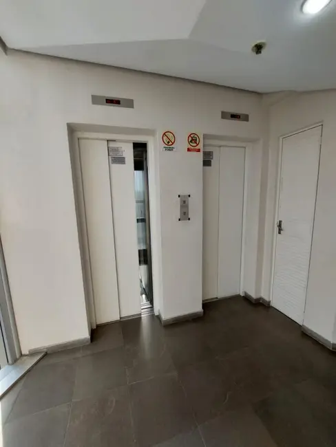 Foto 3 de Sala Comercial à venda, 30m2 em Rio Branco, Porto Alegre - RS