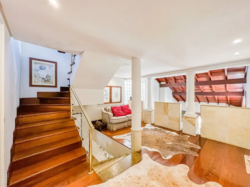 Foto 5 de Casa com 4 quartos à venda, 491m2 em Chácara das Pedras, Porto Alegre - RS