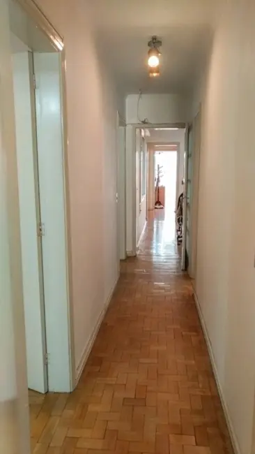 Apartamento com 3 quartos à venda, 126m2 em Centro Histórico, Porto Alegre - RS - imagem 3 Foto 3 de Apartamento com 3 quartos à venda, 126m2 em Centro Histórico, Porto Alegre - RS