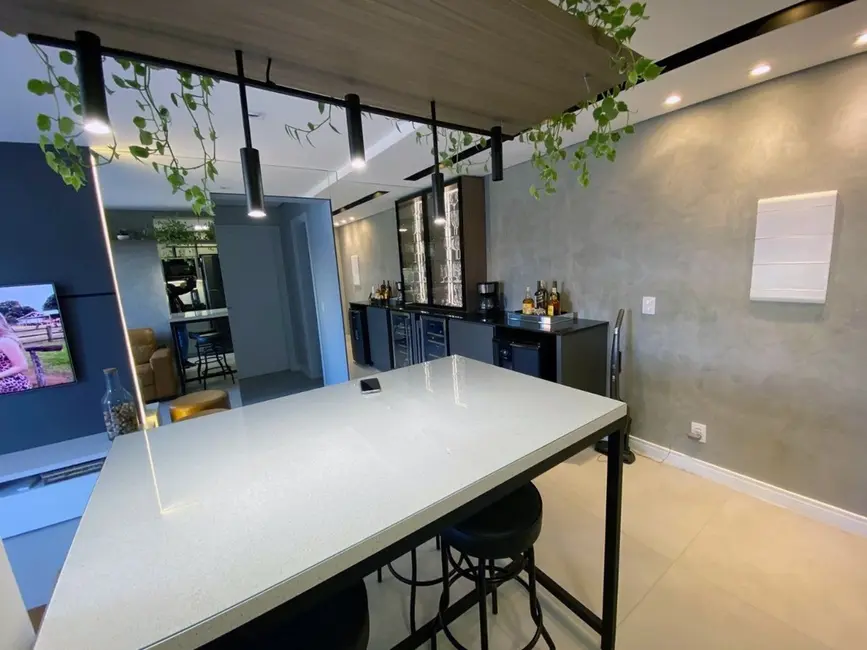 Foto 2 de Apartamento com 2 quartos à venda, 157m2 em Menino Deus, Porto Alegre - RS