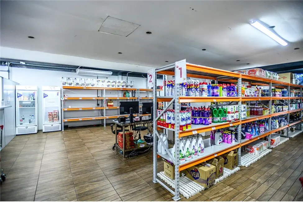 Casa com 3 quartos à venda, 400m2 em Moinhos de Vento, Porto Alegre - RS - imagem 4 Foto 4 de Casa com 3 quartos à venda, 400m2 em Moinhos de Vento, Porto Alegre - RS