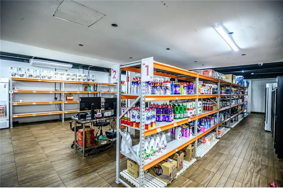 Casa com 3 quartos à venda, 400m2 em Moinhos de Vento, Porto Alegre - RS - imagem 5 Foto 5 de Casa com 3 quartos à venda, 400m2 em Moinhos de Vento, Porto Alegre - RS