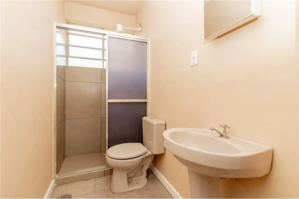 Apartamento com 2 quartos à venda, 50m2 em Passo da Areia, Porto Alegre - RS - imagem 9 Foto 9 de Apartamento com 2 quartos à venda, 50m2 em Passo da Areia, Porto Alegre - RS