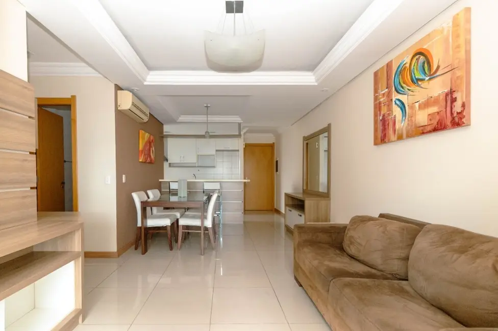 Foto 2 de Apartamento com 3 quartos à venda, 83m2 em Passo da Areia, Porto Alegre - RS