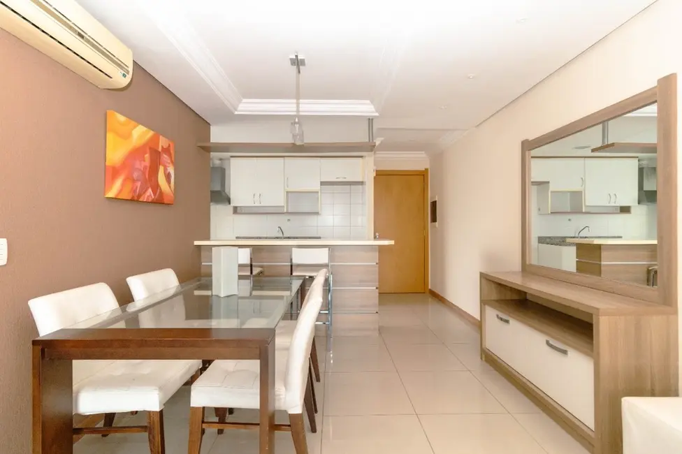 Foto 3 de Apartamento com 3 quartos à venda, 83m2 em Passo da Areia, Porto Alegre - RS