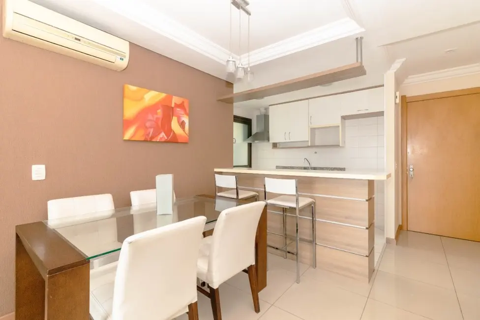 Foto 4 de Apartamento com 3 quartos à venda, 83m2 em Passo da Areia, Porto Alegre - RS