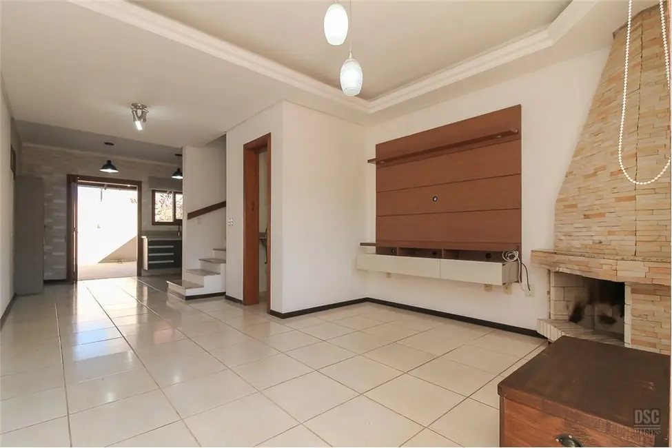 Foto 3 de Casa com 2 quartos à venda, 77m2 em Guarujá, Porto Alegre - RS