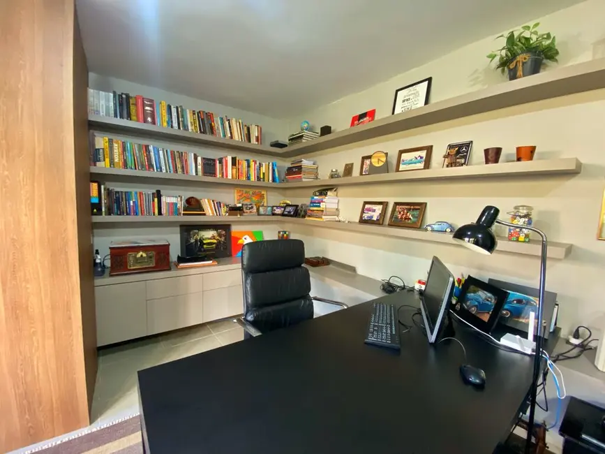 Foto 8 de Casa com 3 quartos à venda, 300m2 em Cristal, Porto Alegre - RS