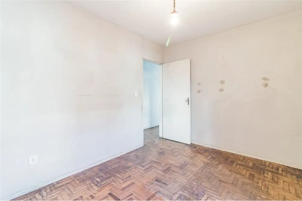 Foto 7 de Casa com 5 quartos à venda, 130m2 em Jardim do Salso, Porto Alegre - RS