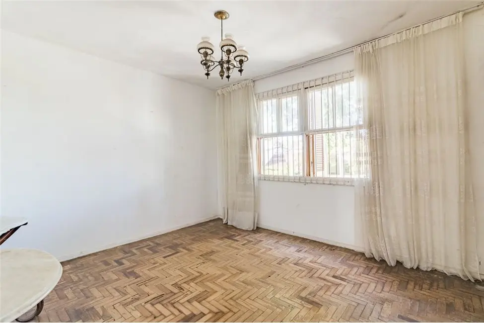 Foto 3 de Casa com 5 quartos à venda, 130m2 em Jardim do Salso, Porto Alegre - RS