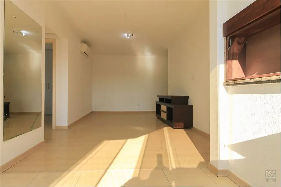 Foto 3 de Apartamento com 2 quartos à venda, 67m2 em Cavalhada, Porto Alegre - RS