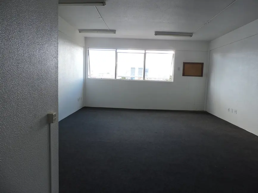 Sala Comercial à venda, 45m2 em Centro, Canoas - RS - imagem 7 Foto 7 de Sala Comercial à venda, 45m2 em Centro, Canoas - RS