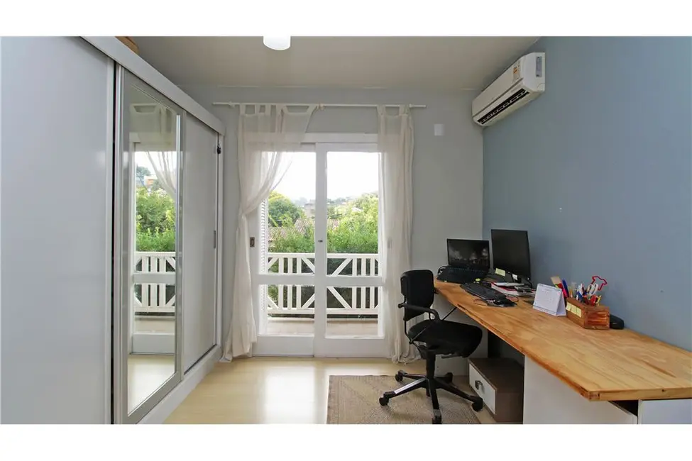 Foto 8 de Casa com 4 quartos à venda, 238m2 em Partenon, Porto Alegre - RS