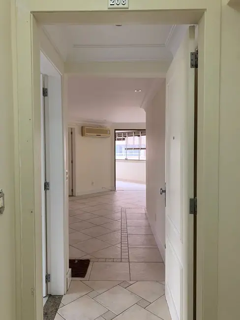 Foto 3 de Apartamento com 3 quartos à venda, 100m2 em Boa Vista, Porto Alegre - RS