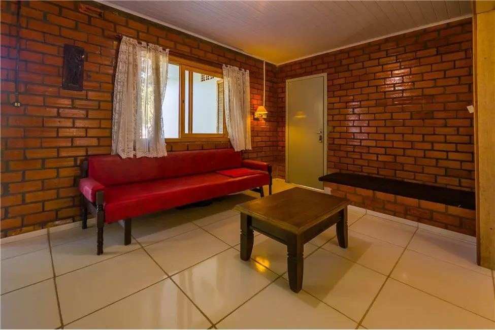 Foto 2 de Casa com 3 quartos à venda, 130m2 em Imbe - RS