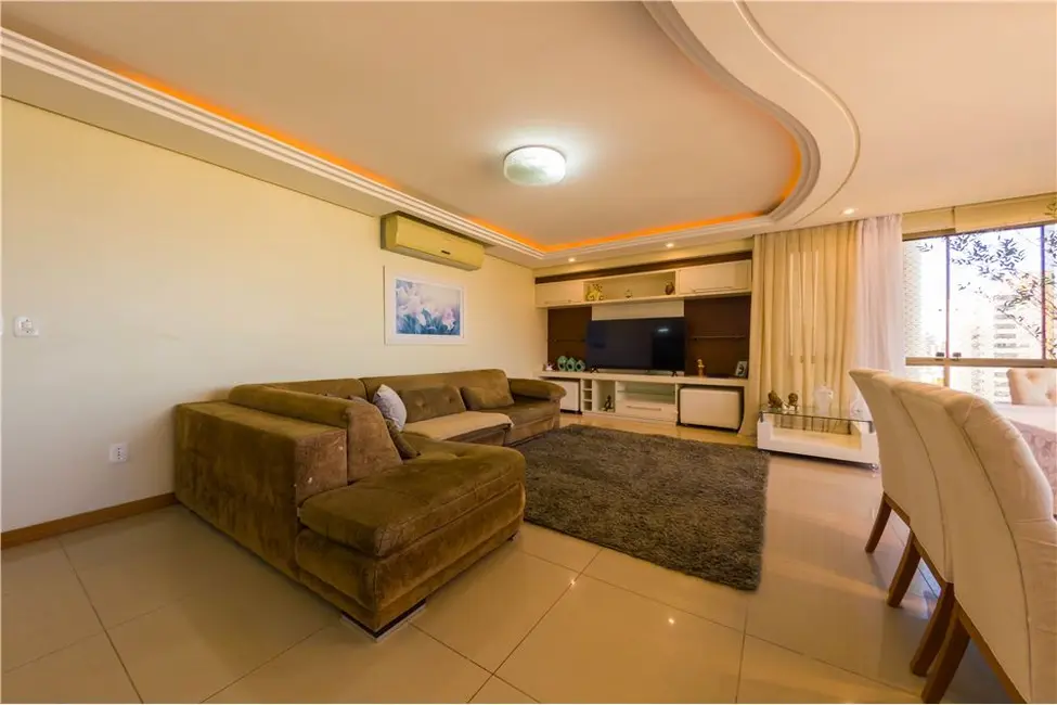 Apartamento com 3 quartos à venda, 170m2 em Centro, Tramandai - RS - imagem 8 Foto 8 de Apartamento com 3 quartos à venda, 170m2 em Centro, Tramandai - RS