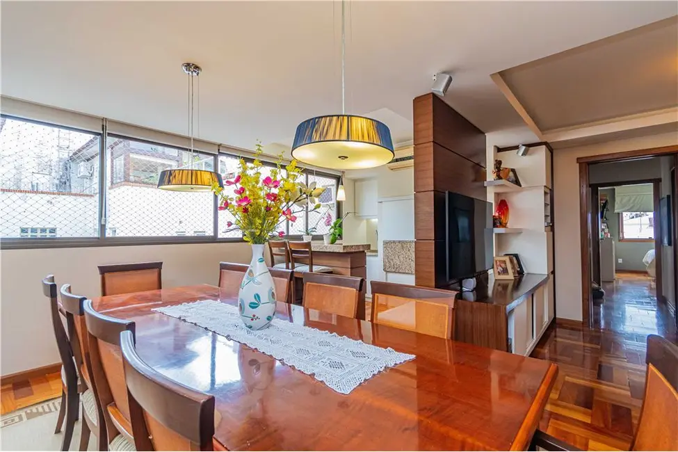 Apartamento com 3 quartos à venda, 127m2 em Menino Deus, Porto Alegre - RS - imagem 8 Foto 8 de Apartamento com 3 quartos à venda, 127m2 em Menino Deus, Porto Alegre - RS