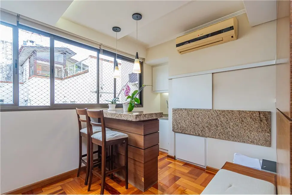 Apartamento com 3 quartos à venda, 127m2 em Menino Deus, Porto Alegre - RS - imagem 7 Foto 7 de Apartamento com 3 quartos à venda, 127m2 em Menino Deus, Porto Alegre - RS
