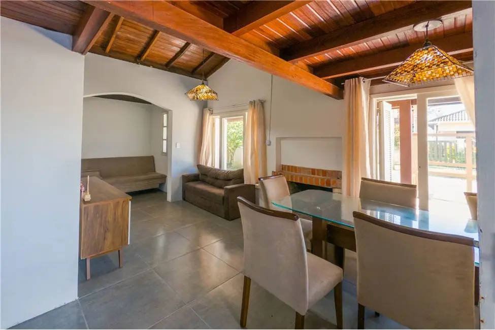 Foto 26 de Casa com 4 quartos à venda, 150m2 em Tramandai - RS