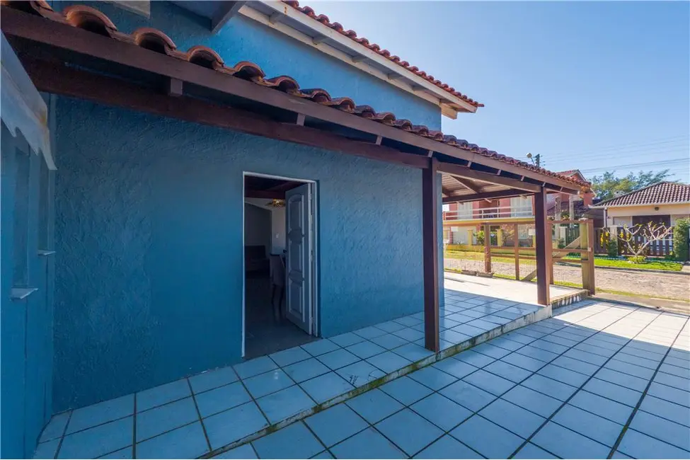 Foto 15 de Casa com 4 quartos à venda, 150m2 em Tramandai - RS