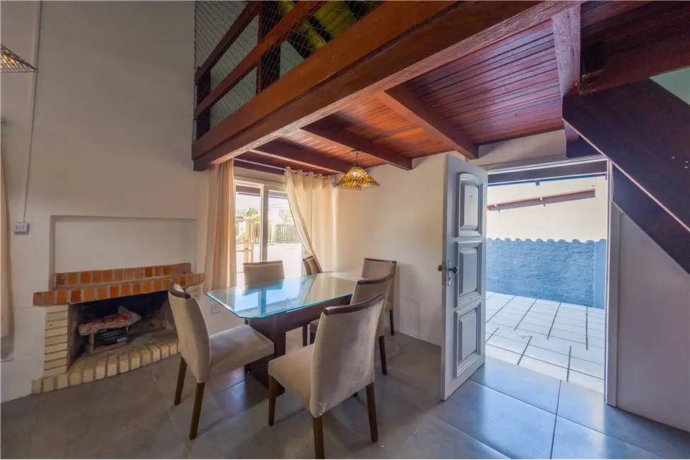 Foto 27 de Casa com 4 quartos à venda, 150m2 em Tramandai - RS