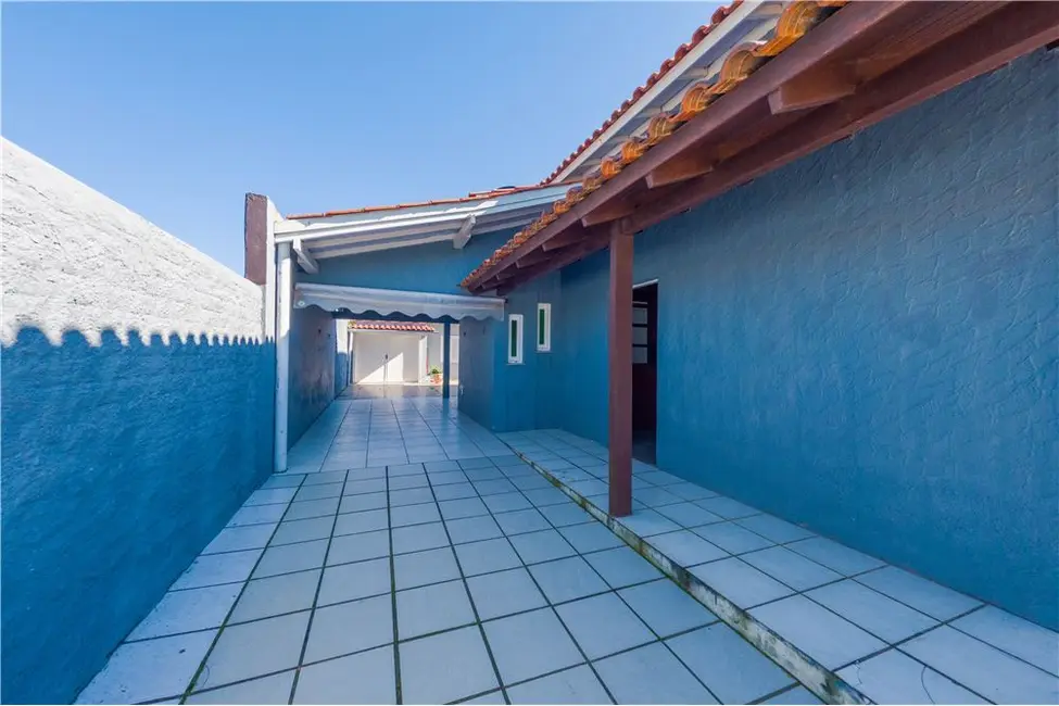 Foto 13 de Casa com 4 quartos à venda, 150m2 em Tramandai - RS