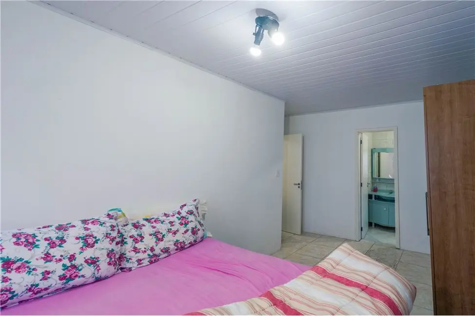 Foto 46 de Casa com 4 quartos à venda, 150m2 em Tramandai - RS